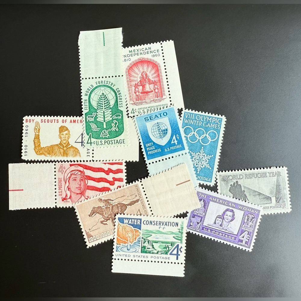 GROUP 10 MINT NEVER HINGED 1960s COMMEMORATIVE STAMPS - GREAT FOR YOUNGSTERS